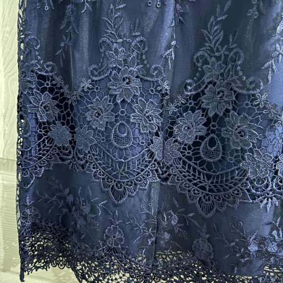 Dress - Picture 9 of 9